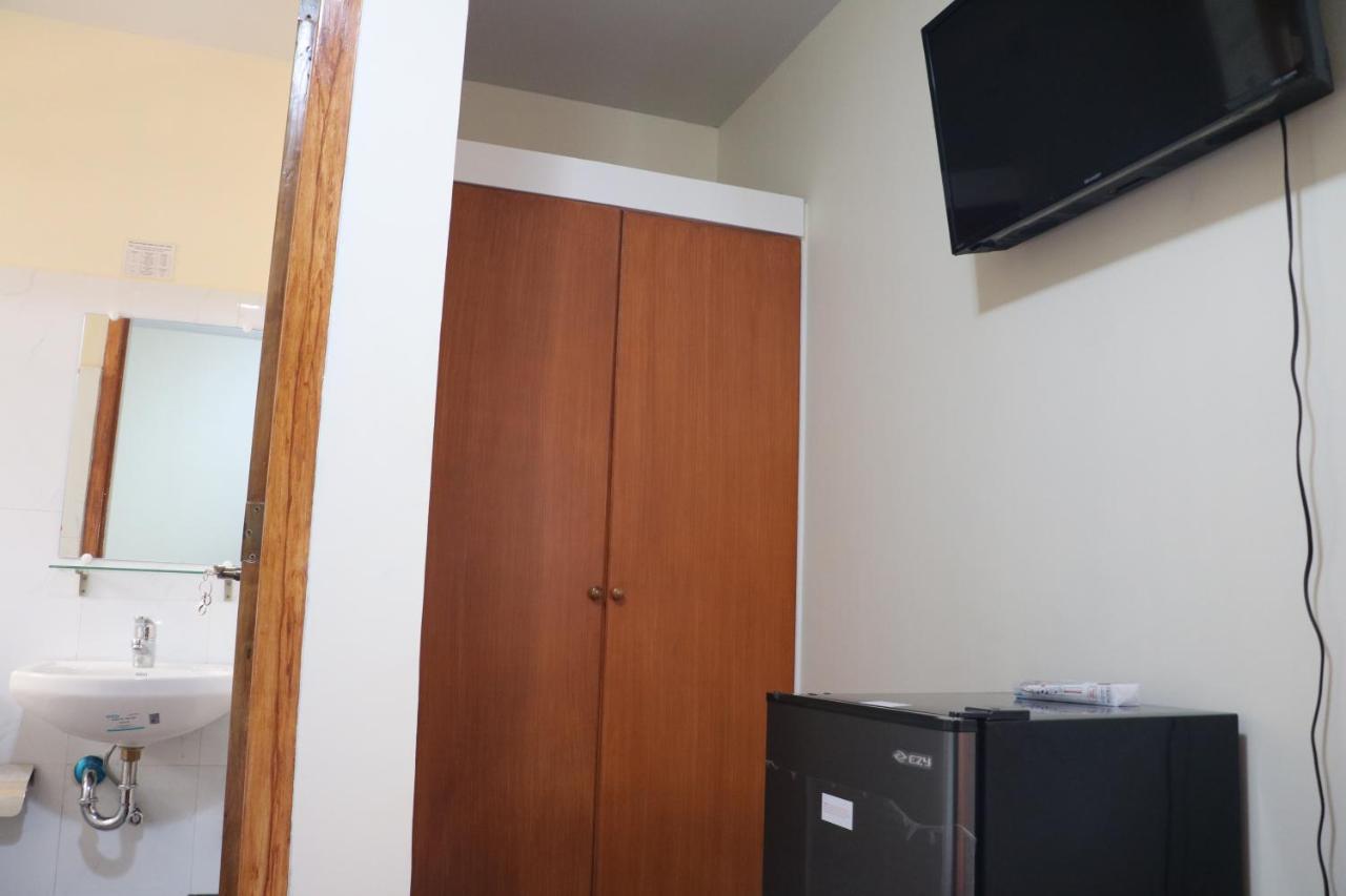 Anicia Guesthouse Rooms Paranaque City Extérieur photo
