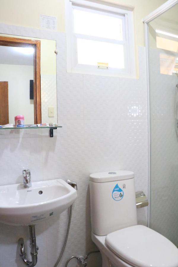 Anicia Guesthouse Rooms Paranaque City Extérieur photo